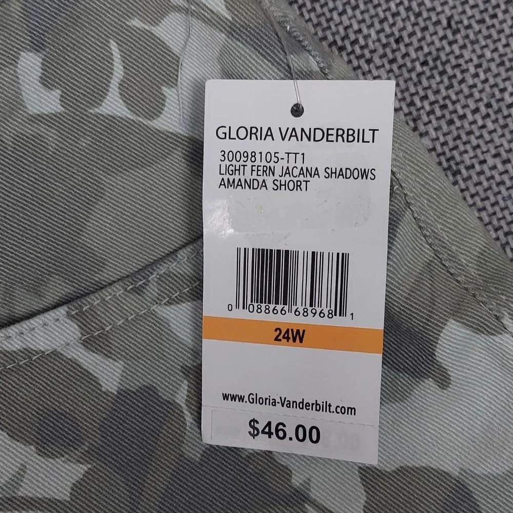 NWT GLORIA VANDERBILT AMANDA PLUS SIZE SHORTS (24W) - Picture 10 of 10
